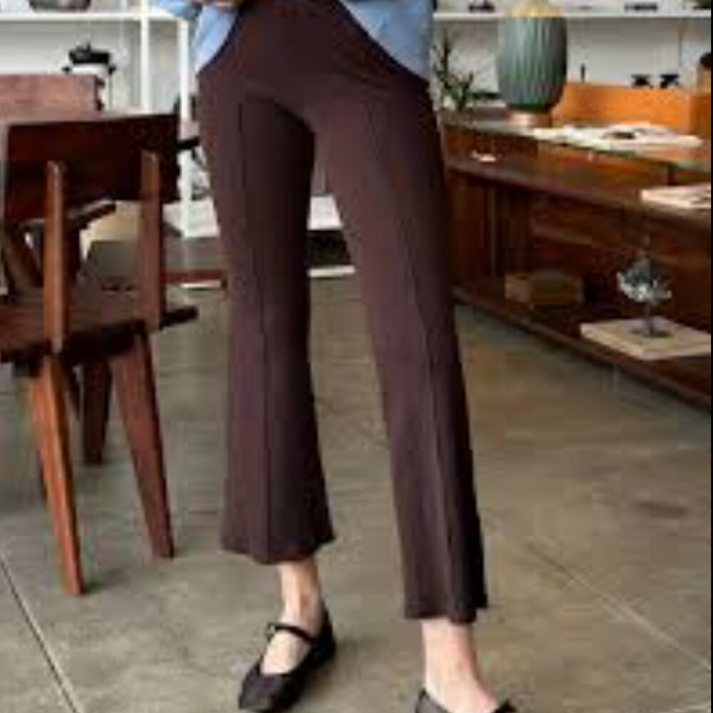 DONNI. Ribbed Kick Flare in Espresso sz L